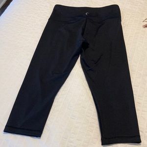 ZYIA cropped leggings size 4